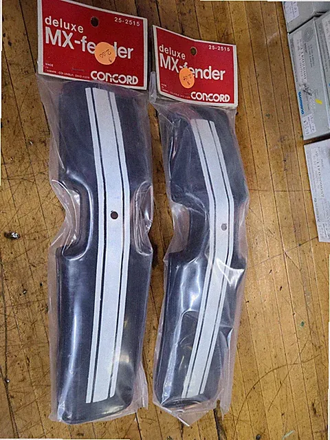 NOS VINTAGE MX BICYCLE OLD SCHOOL BMX PLASTIC FENDER OGK