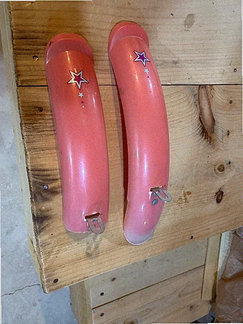 VINTAGE KIDS BICYCLE FENDER SET